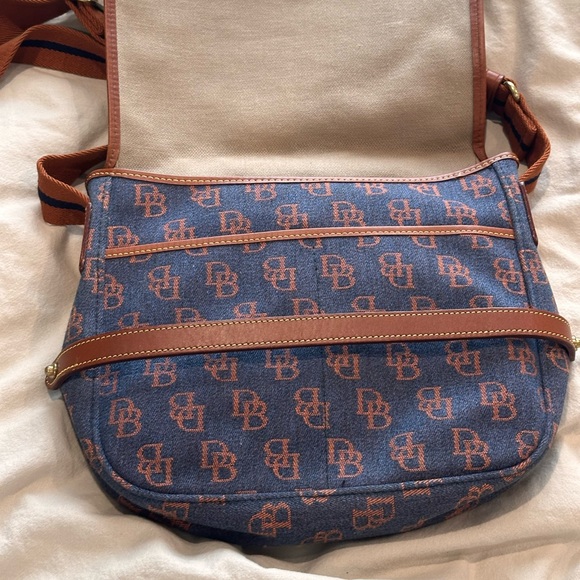 Dooney and Bourke Logo Canvas Messenger Bag - Crossbody - Picture 3 of 12